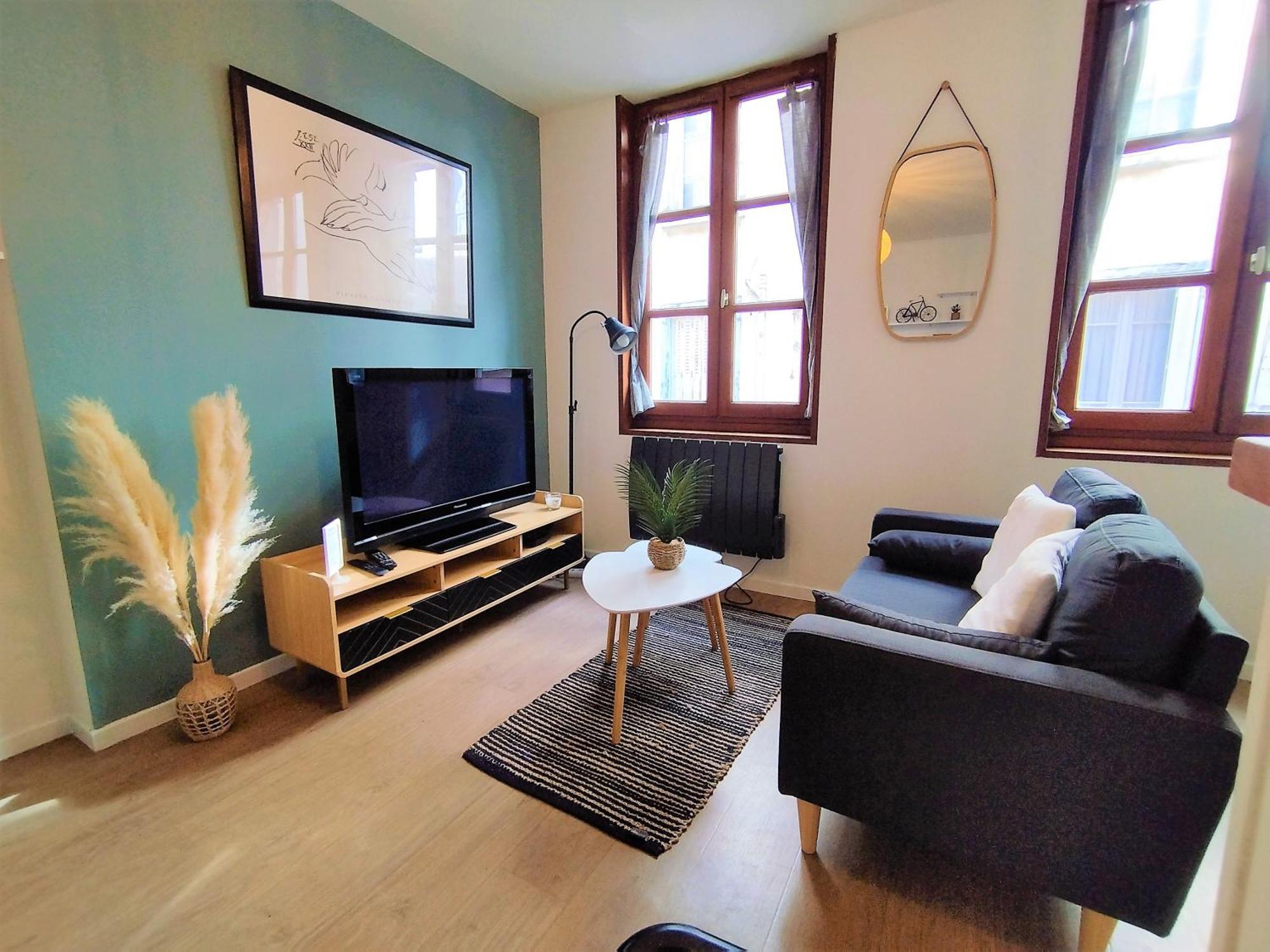 A 150 M De La Cathedrale Apartment *